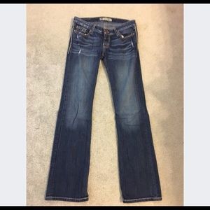 Buckle jeans size 27!!! In great condition!